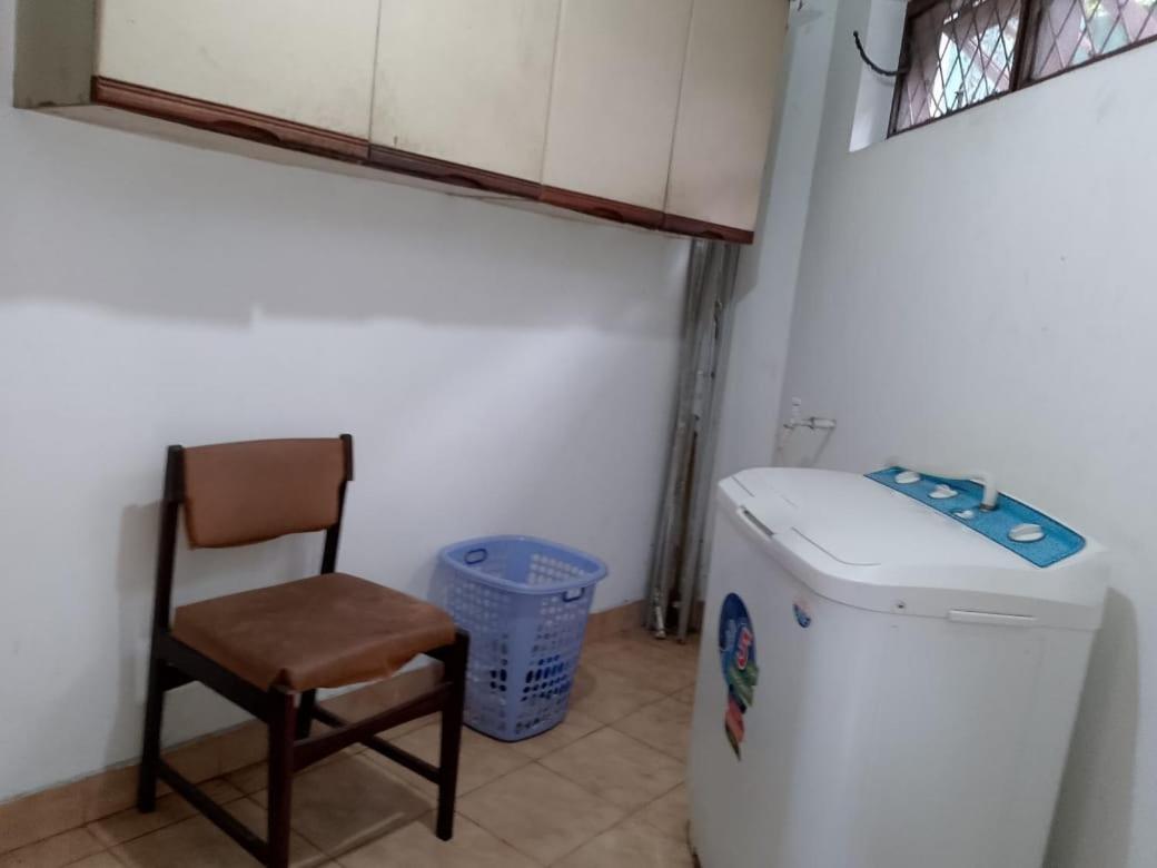 Ceylon Travel And Stay Lodge Battaramulla Buitenkant foto